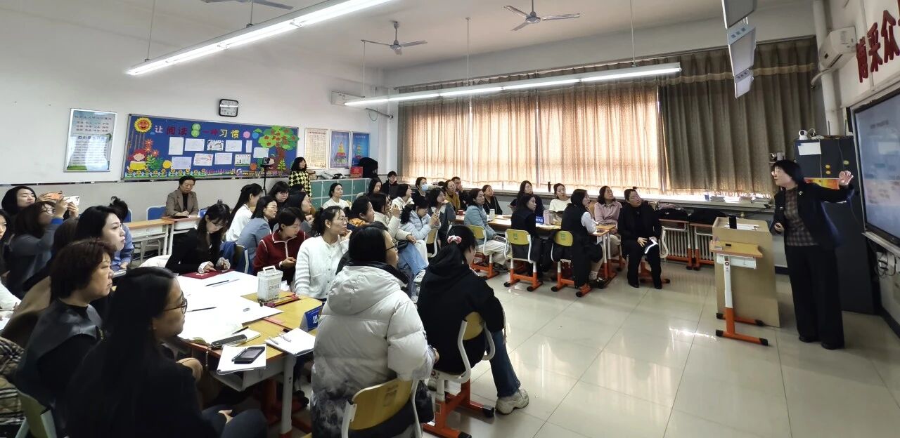 2034551159837773824.jpg de20749323a8fc142bb161c42516a4aa.jpg